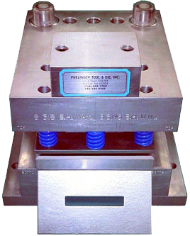 Hole punching die